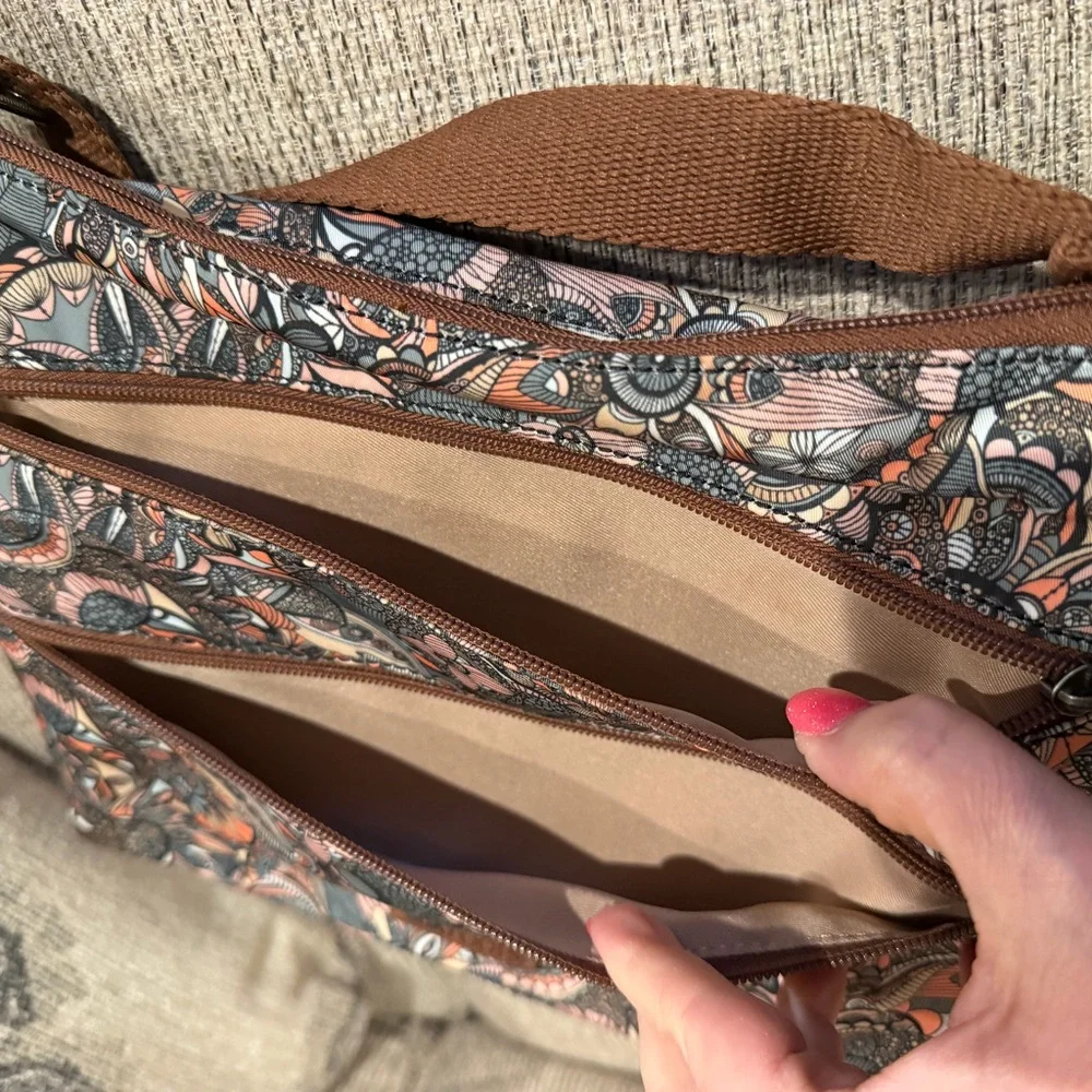 Sakroots Crossbody Bag + Wallet Set Boho Floral Print Adjustable Strap BNNU - Picture 5 of 14